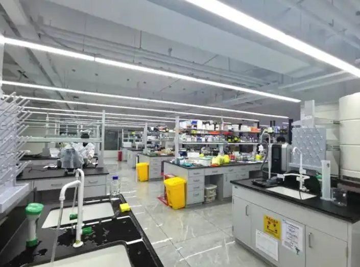 北京嵩安科技有限公司生產(chǎn)車間或?qū)嶒炇乙唤? width=