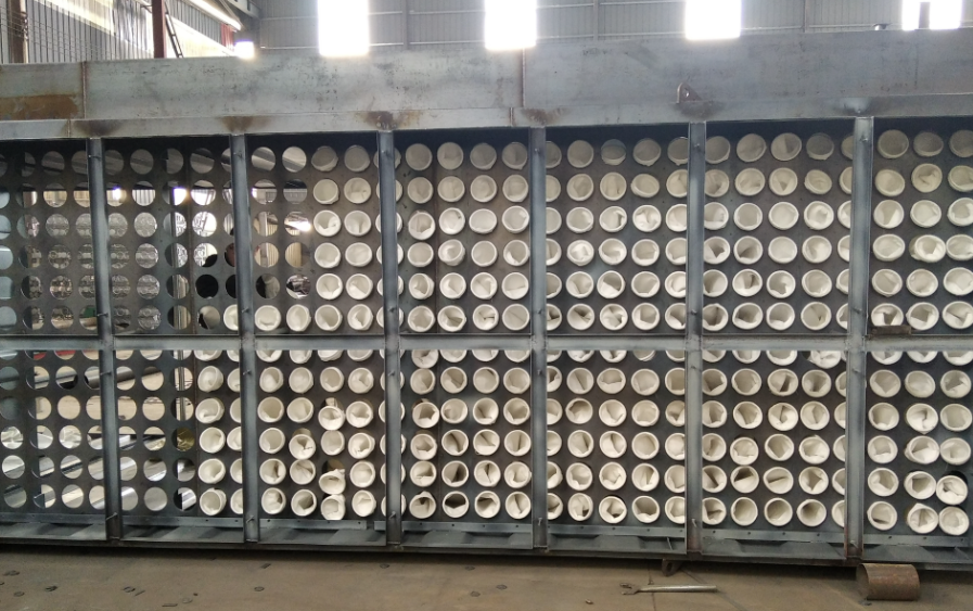 耐高溫耐腐蝕布袋除塵器濾料選擇指南：PTFE、P84、玻纖全面解析